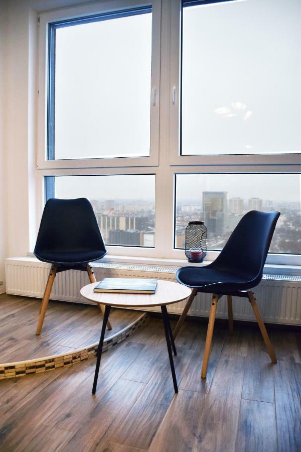Apartments Aura Sky By Noclegi Renters Варшава Екстериор снимка